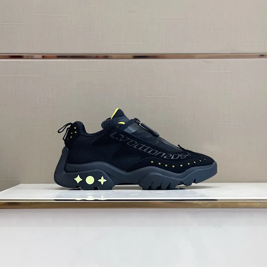 Louis Vuitton Sneaker